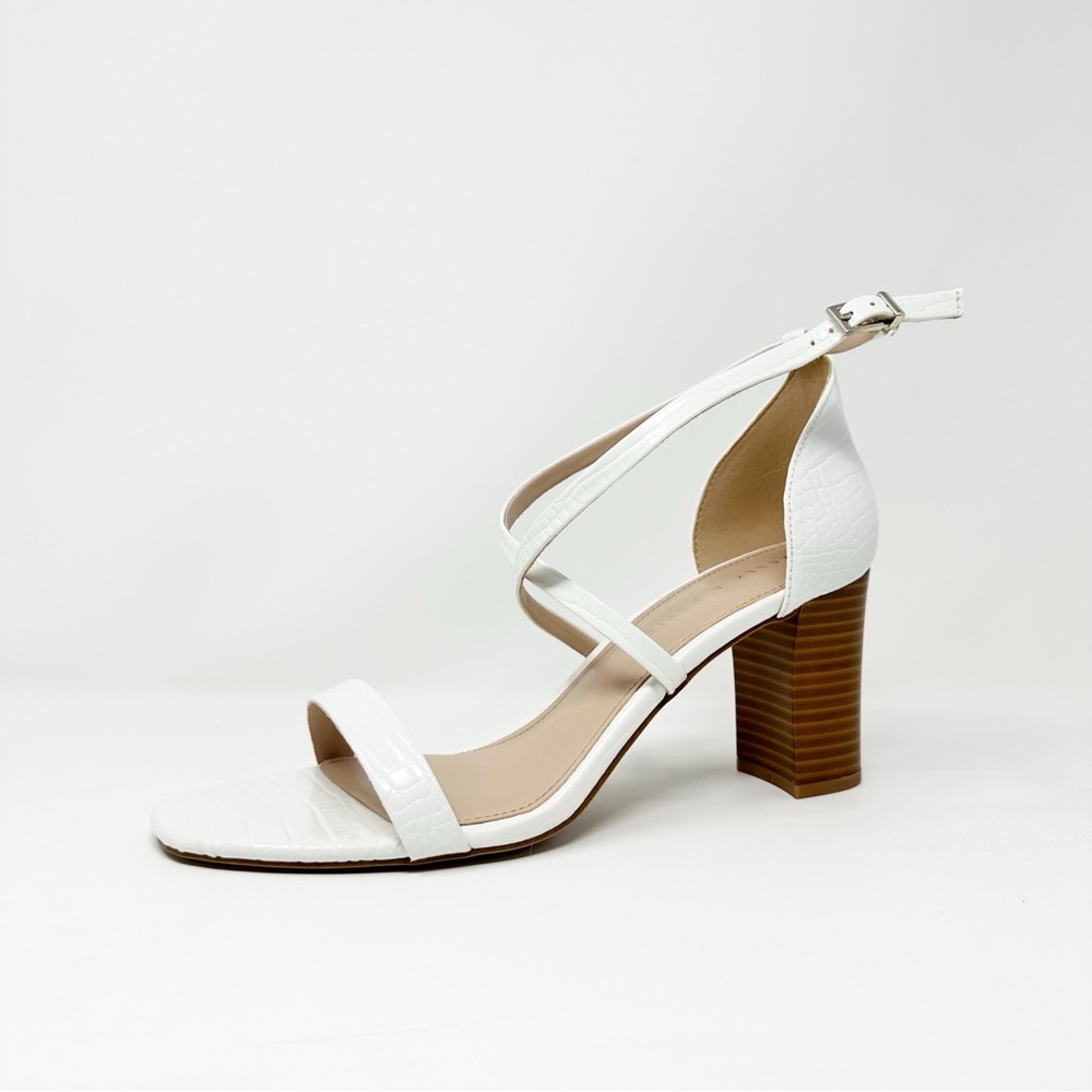 Kelly & Katie White Faux Leather Women’s Size 11M Heels PLS READ DESCRIPTION